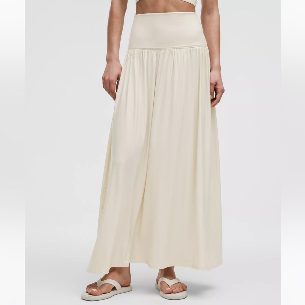 Lululemon 2 in 1 Maxi Dress in light ivory - Picture 2 of 5
